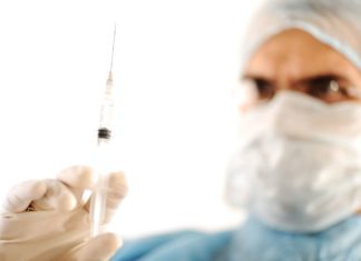 Costa Rica führt Impfpflicht für Mitarbeiter im öffentlichen Dienst ein